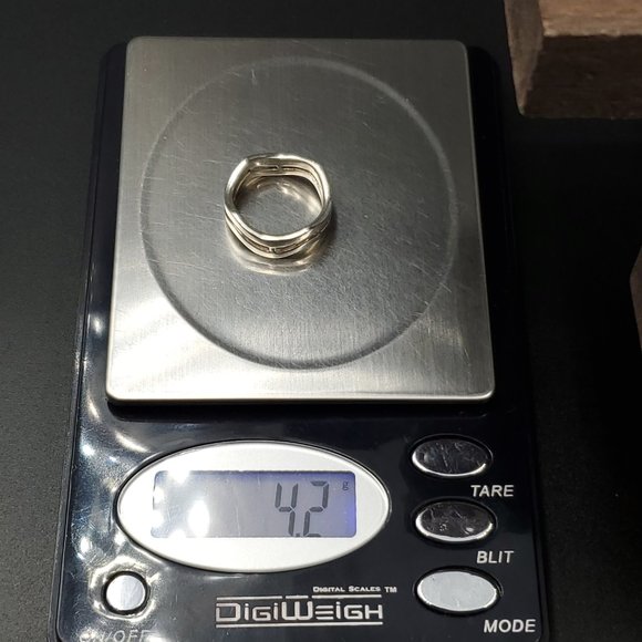 Size 5.75 Sterling Silver Thick Cool Wavy Design Band Ring - Picture 6 of 6